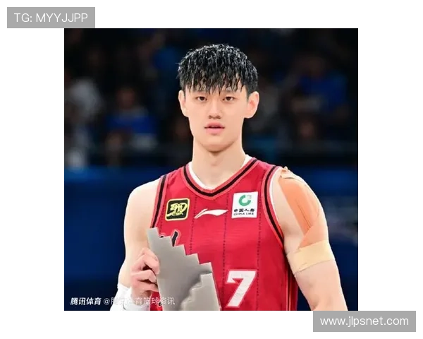 北京双将复出展现统治力 曾凡博丘天助力球队