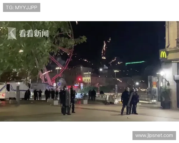巴黎警方警告球迷禁止香榭丽舍庆祝